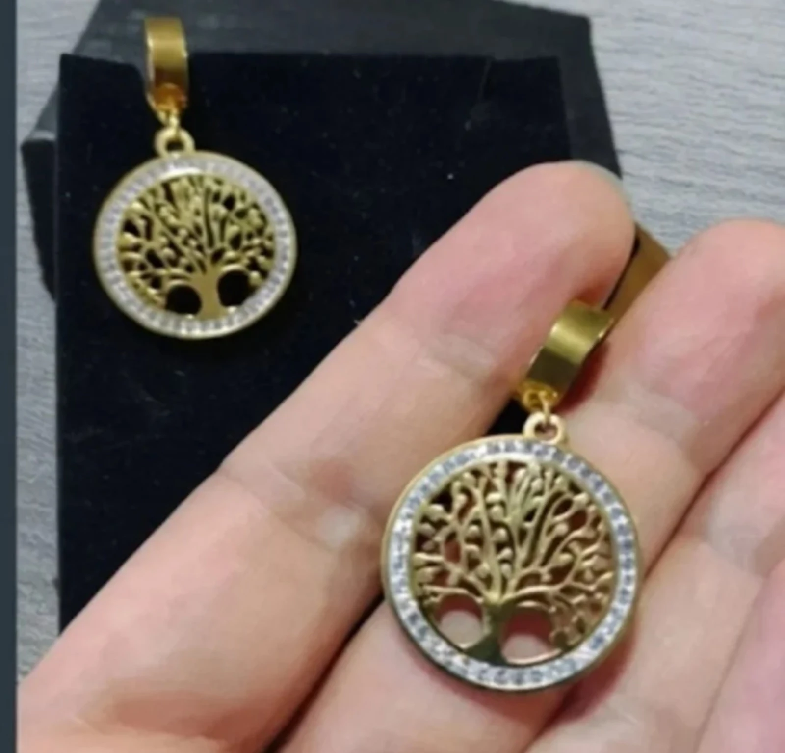 Boucles d'oreilles en acier arbre de vie doré – photo 2